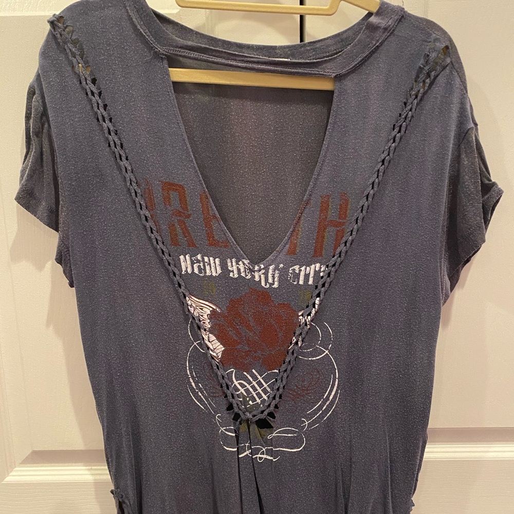 new york city rose cut out tee